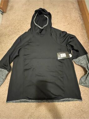 Avia black & gray hoodie with gray heathered sleeves and hem, size XL